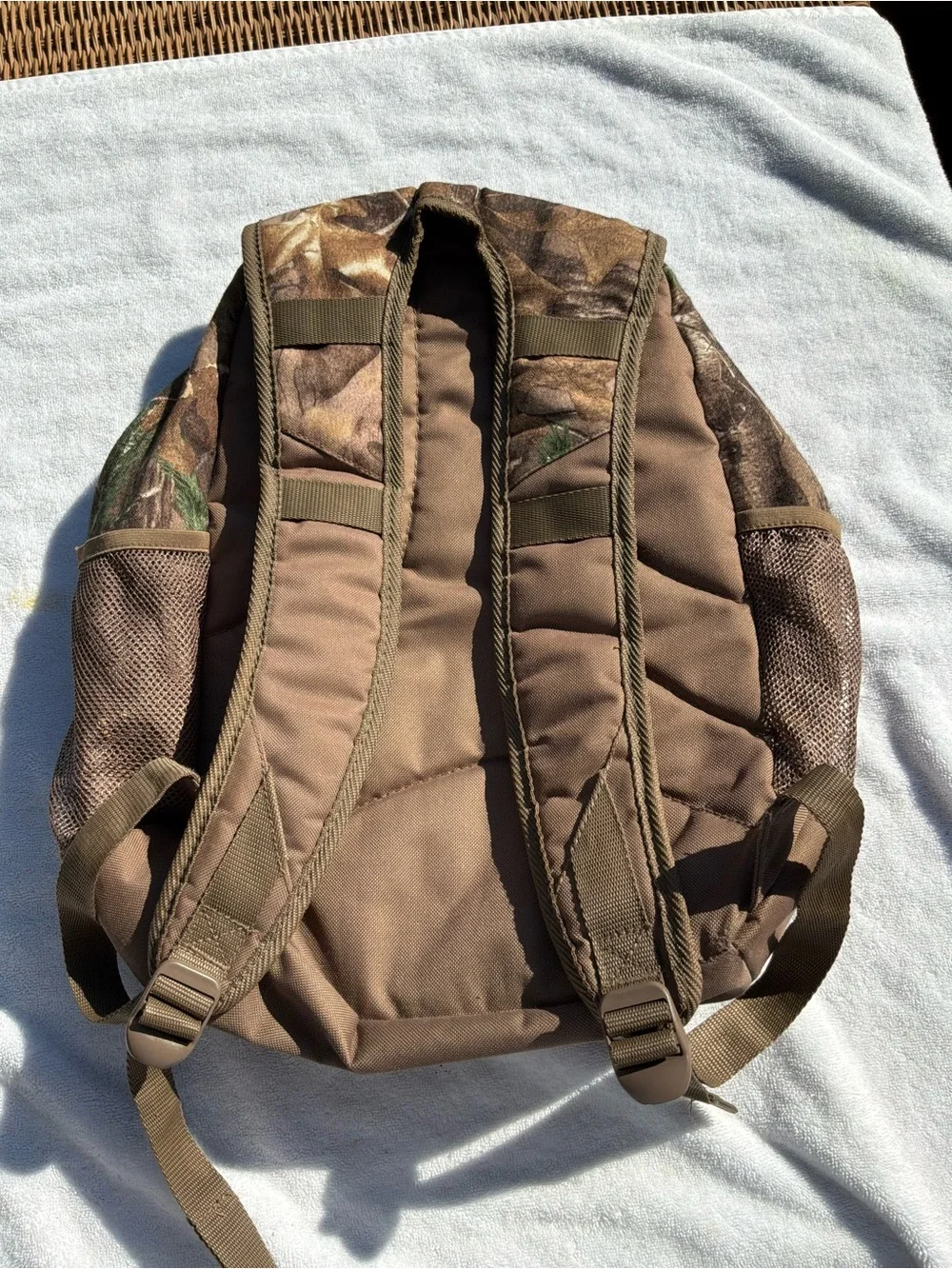 Red Head Camo Pattern Men's Backpack - Realtree-Style Brown/Green